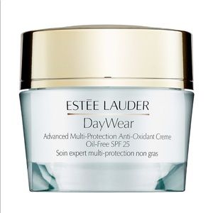 Estée Lauder day wear moisturizer